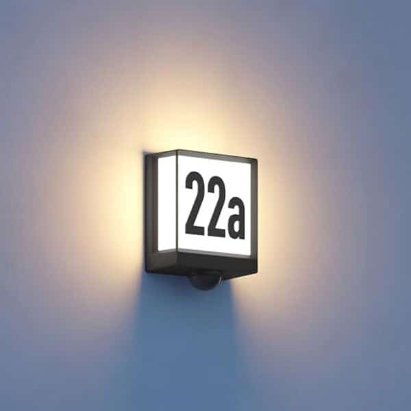 Découvrez notre analyse complète du Steinel My L 40 SC : design, performance et fonctionnalités d'un numéro de maison lumineux efficace et élégant pour votre extérieur