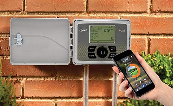Découvrez notre évaluation détaillée du contrôleur d'arrosage Orbit B-Hyve Smart Wifi 6 stations : performances, fonctionnalités et avantages pour un jardinage sans souci