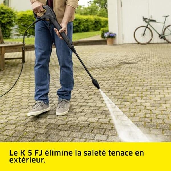 Découvrez notre test complet du nettoyeur haute pression Kärcher K 5 FJ : puissance, efficacité et performances pour tous vos travaux de nettoyage extérieur. 